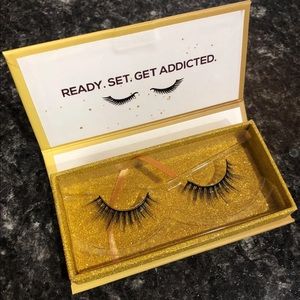 Lashoholic False Eyelashes